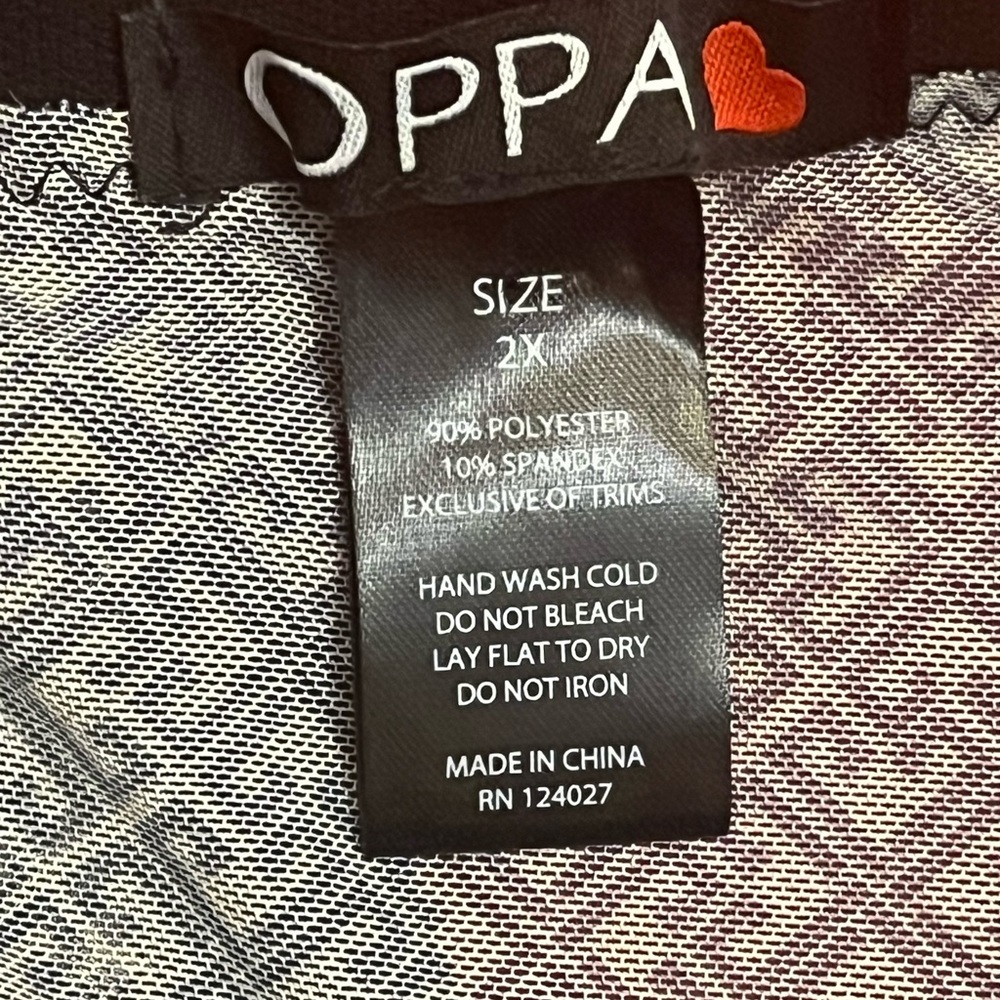 Oopa❤️ Brand Chic Black Bodysuit with Patterned Sleeves - Picture 4 of 4